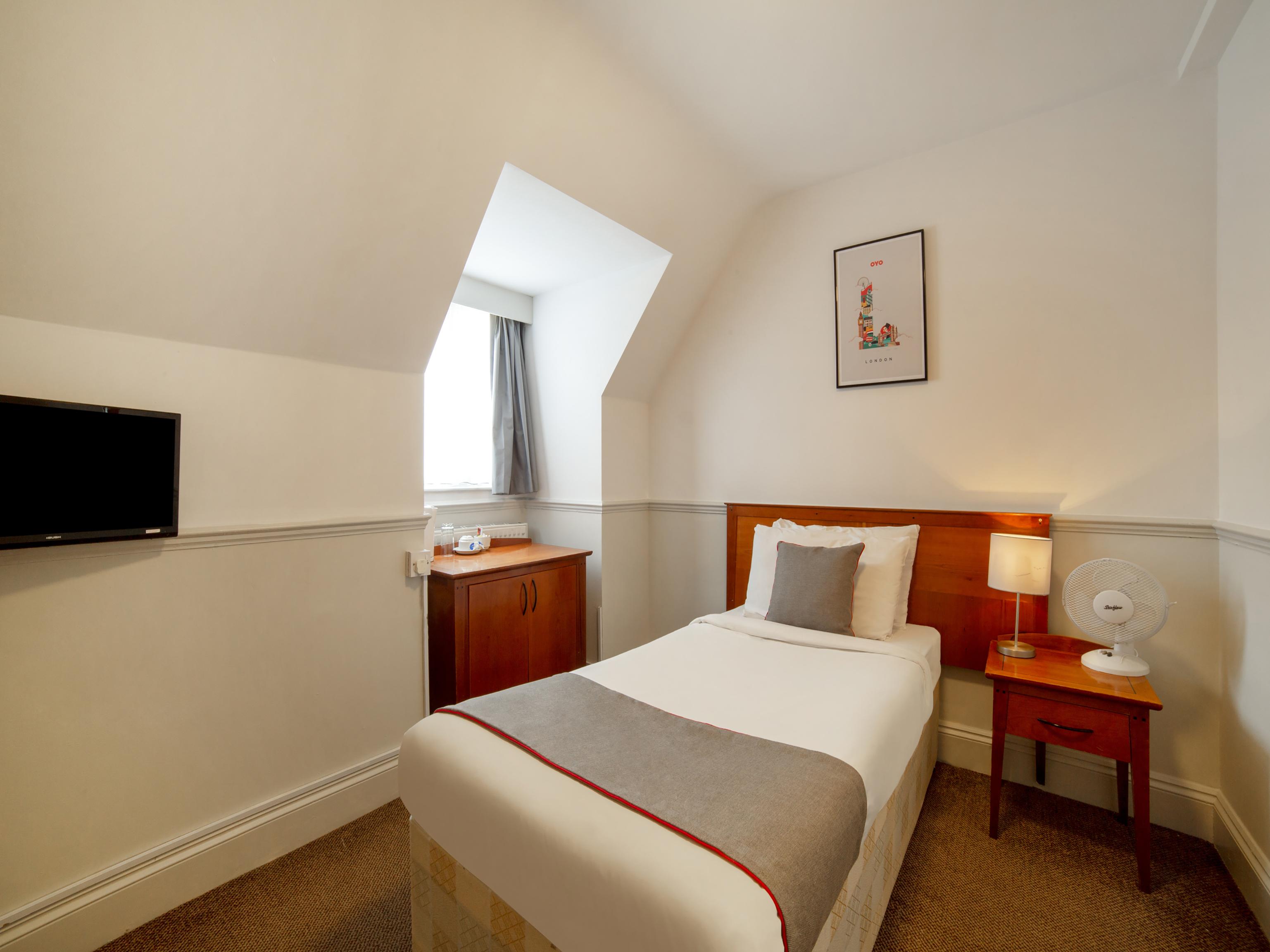 Hotel OYO London Luton Esterno foto
