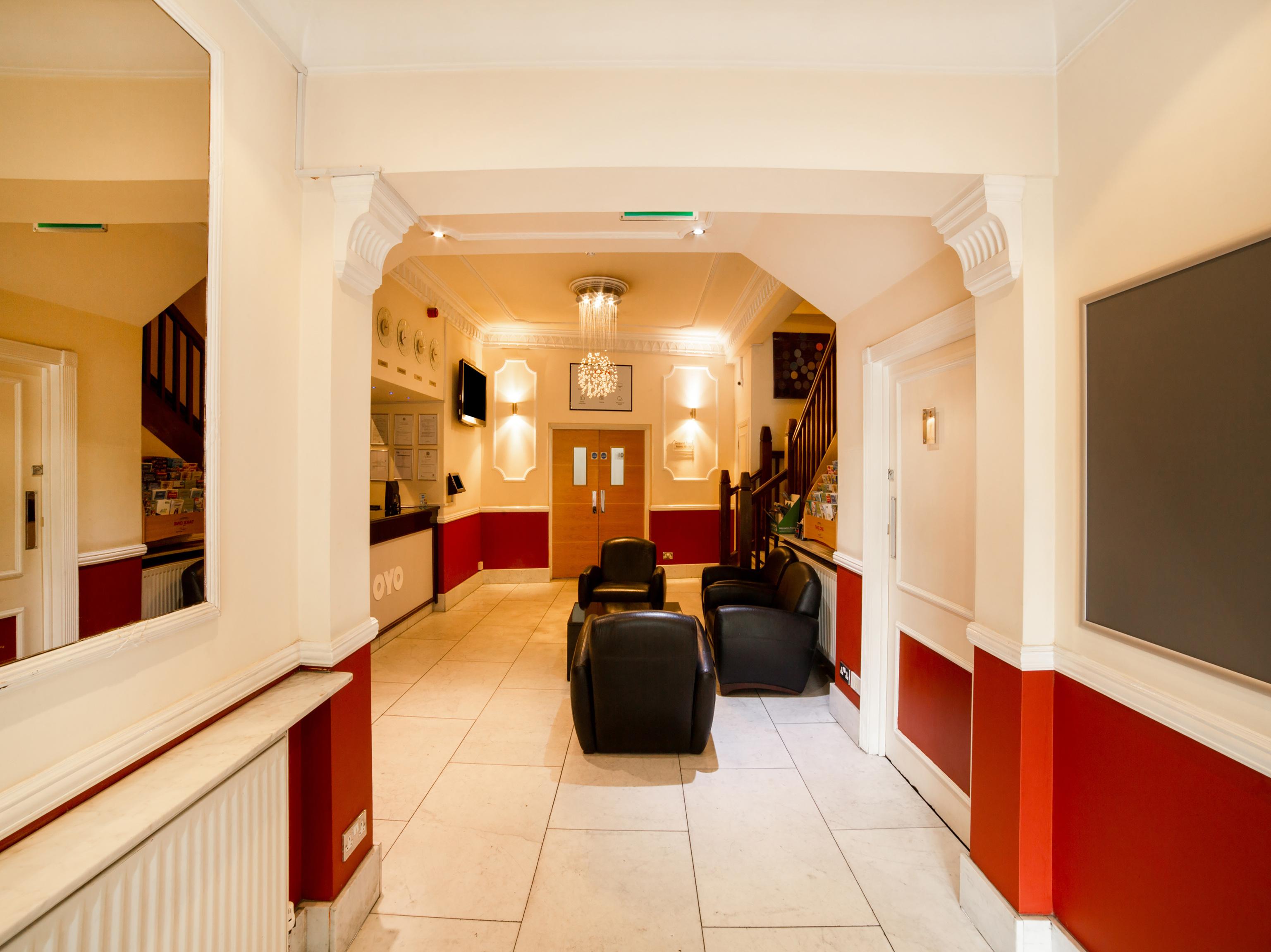 Hotel OYO London Luton Esterno foto